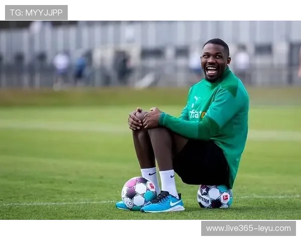 小图拉姆闪耀赛场！精彩表现引领球队取胜