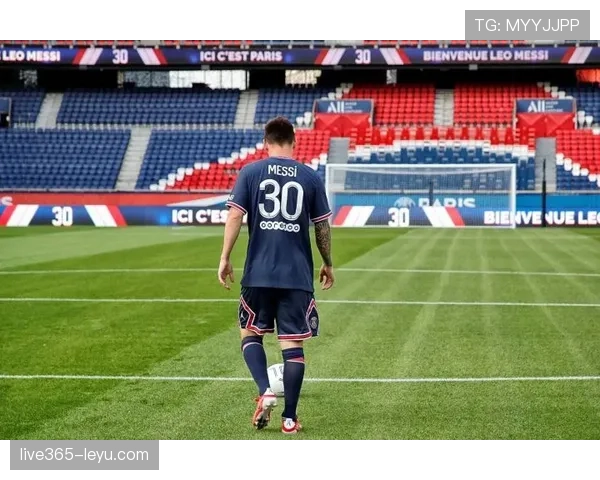 西甲转会风暴：豪门激烈争夺新星，重磅动态引爆球迷热议