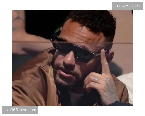 内马尔成功完成膝盖手术，全面启动康复计划，复出状态引关注