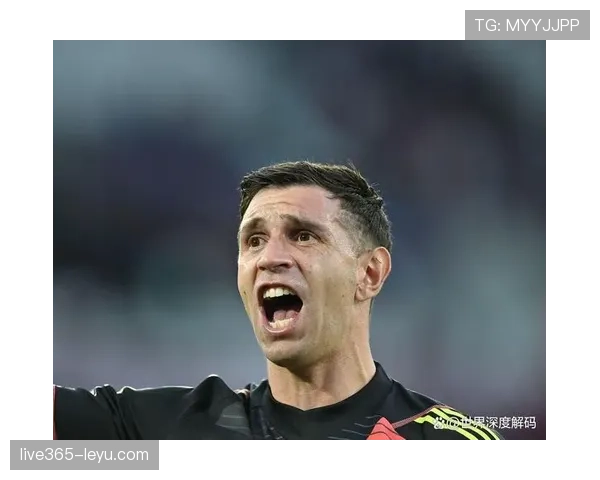 心理战专家马丁内斯揭秘：职场制胜的心理策略与实战技巧