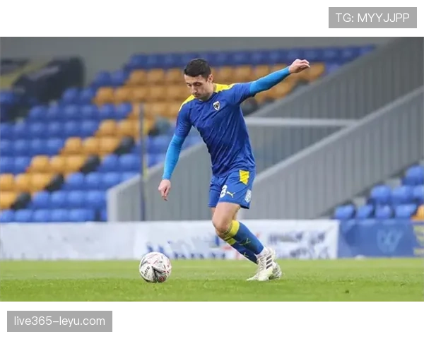 斯卡洛尼近期阵型变化体现战术灵活性，球队攻防表现稳健