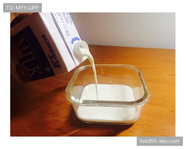 易建联家里冰箱贴满训练计划,连牛奶保质期都按秒算 易建联家里冰箱贴满训练计划,连牛奶保质期都按秒算