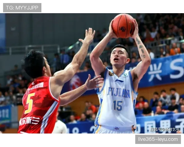 摩西·马龙内线强攻提升篮板效率，助力球队冲击季后赛